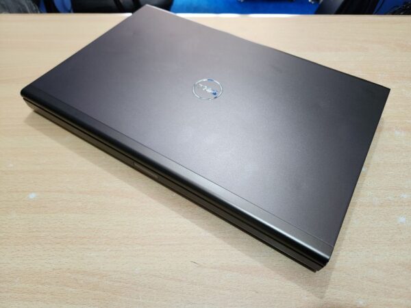 Dell Precision M6800 - 32GB RAM, Core i7, 4GB Nvidia Graphics