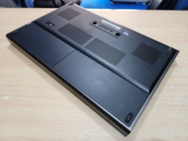 Dell Precision M6800 - 32GB RAM, Core i7, 4GB Nvidia Graphics