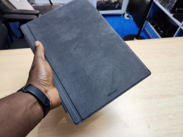 Microsoft Surface Pro 5 - Core M3, 7th Gen