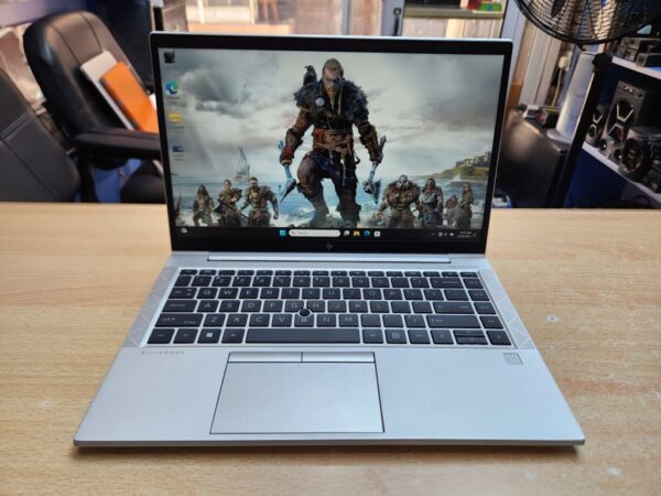 hp 845 g8