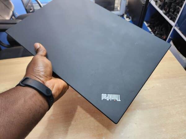 Lenovo ThinkPad T15 Gen 1 - Core i7, 10th Gen