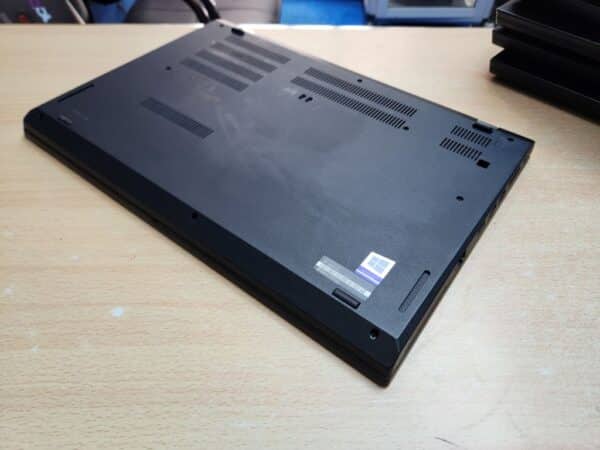 Lenovo ThinkPad L15 Gen 1 - Ryzen 5, Radeon graphics