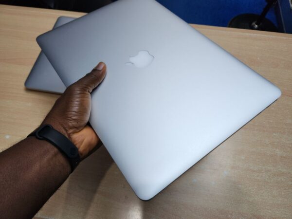 Apple MacBook Pro 15 [2015] - Core i7