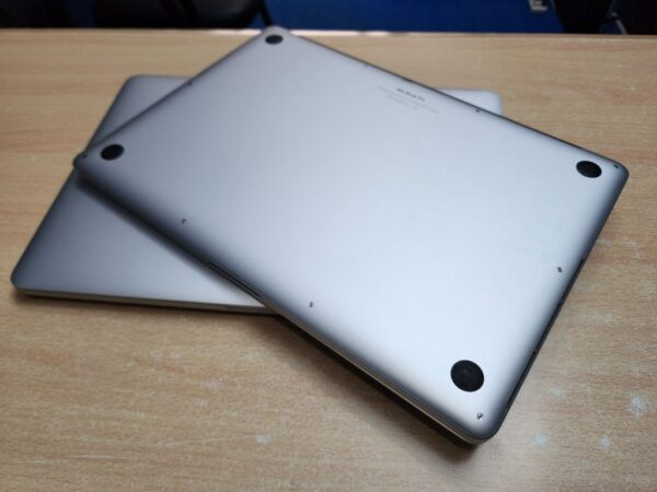 Apple MacBook Pro 15 [2015] - Core i7, 1TB SSD