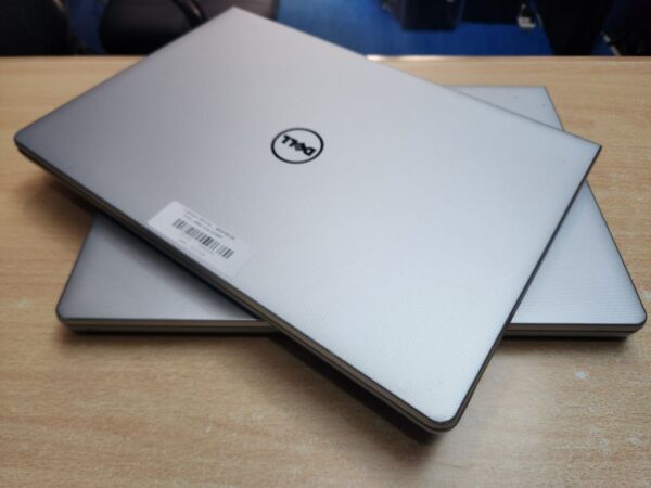 Dell Inspiron 15 5555 - AMD A10, Touchscreen