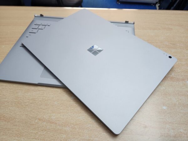 20250724_142457 Microsoft Surface Book 2 - Core i7, Nvidia GTX 1050, Touchscreen