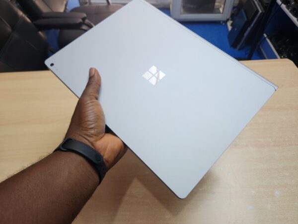 20250724_142552 Microsoft Surface Book 2 - Core i7, Nvidia GTX 1050, Touchscreen