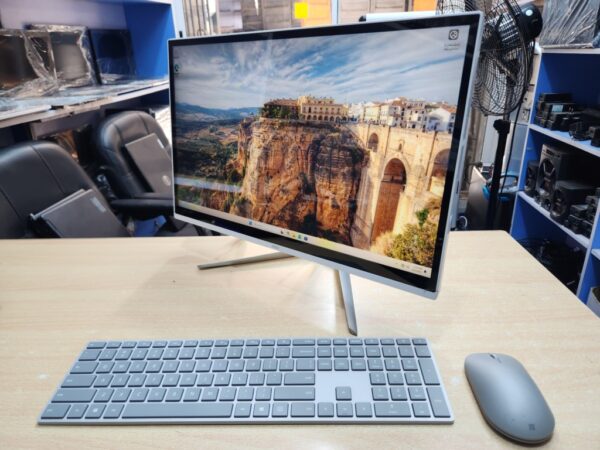 MSI Pro 22x All-In-One PC - Ryzen 3, 2GB Graphics, Touchscreen