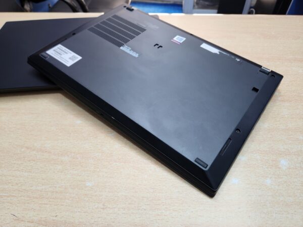 20250902_151735 Lenovo ThinkPad T490s - Core i7, 8th Gen