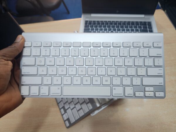 Apple Magic Wireless Keyboard