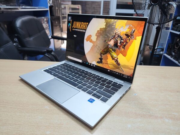 HP EliteBook 1030 G8 - Core i7, x360
