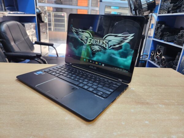 Asus Q324 Convertible - Core i7, 7th Gen, x360