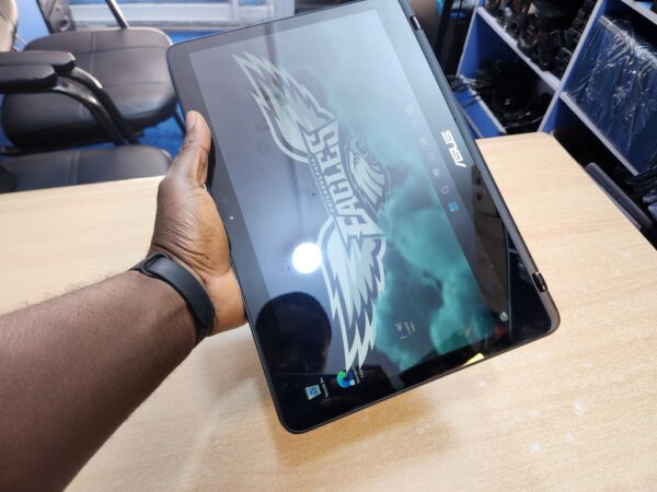 Asus Q324 Convertible - Core i7, 7th Gen, x360