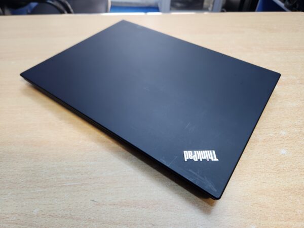 Lenovo ThinkPad E495 - Ryzen 7, 2GB Graphics