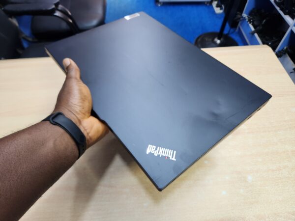 Lenovo E16 gen 1 - Ryzen 5 7530U, 4GB Graphics