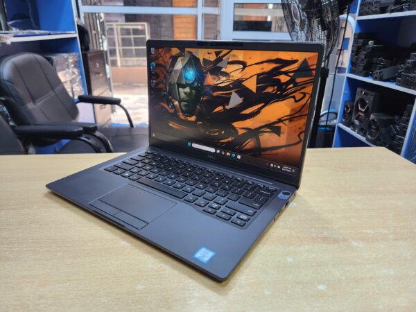 Dell Latitude 7400 - Core i7, 8th Gen