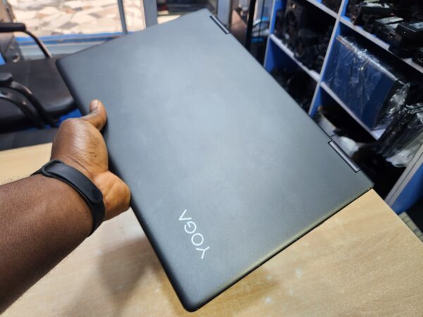 Lenovo Yoga 710 - Cre i7, x360, Nvidia Graphics
