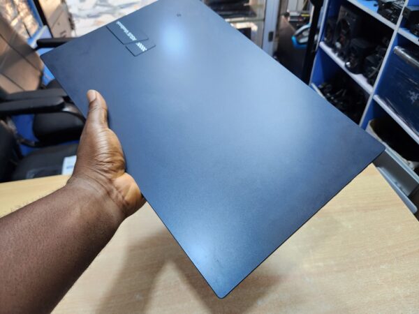 Asus VivoBook 17 - Core 5, 14th Gen