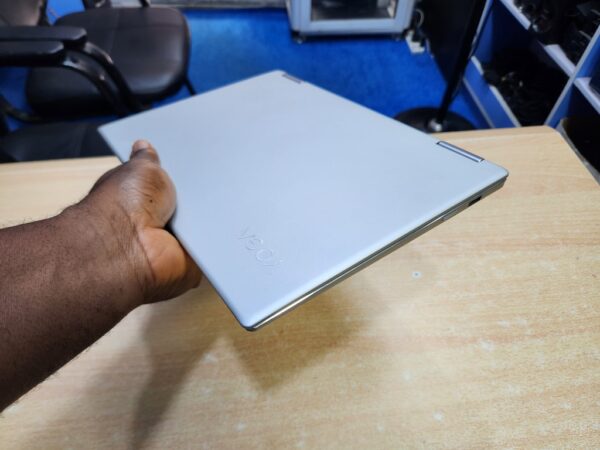 Lenovo Yoga 720 - x360, Core i5, 8th Gen