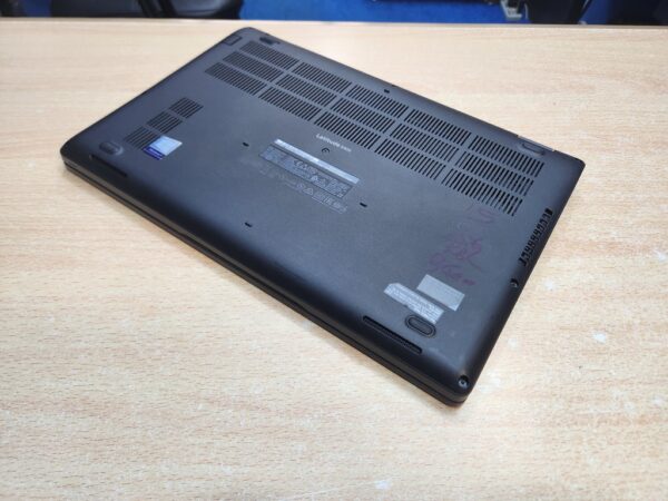 Dell Latitude 5400 - Core i5, 8th Gen