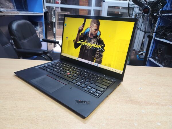 Lenovo ThinkPad X1 Carbon - Core i5, 8th Gen