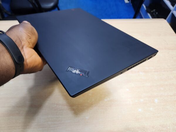 Lenovo ThinkPad X1 Carbon - Core i5, 8th Gen