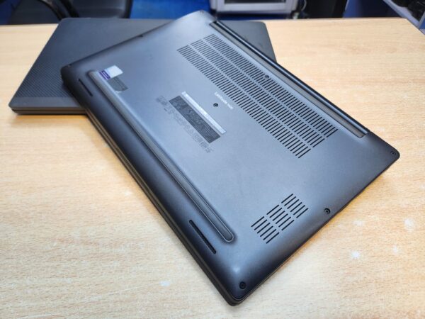 Dell Latitude 7400 - Core i7, 8th Gen