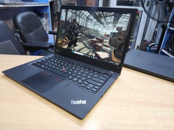 Lenovo ThinkPad T14 - Ryzen 7, 2GB Graphics