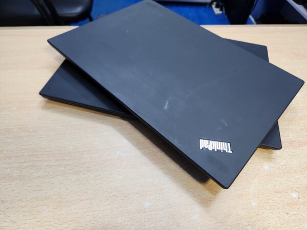 Lenovo ThinkPad T14 - Ryzen 7, 2GB Graphics