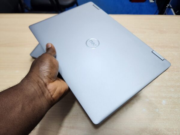 Dell Latitude 3310 2-in-1 - Core i5, 8th Gen, x360