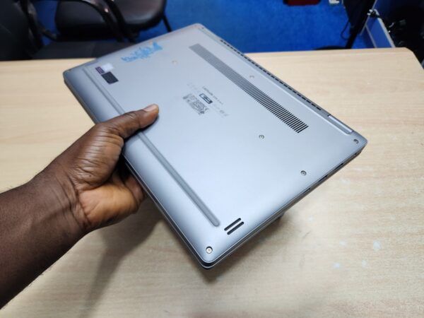 Dell Latitude 3310 2-in-1 - Core i5, 8th Gen, x360