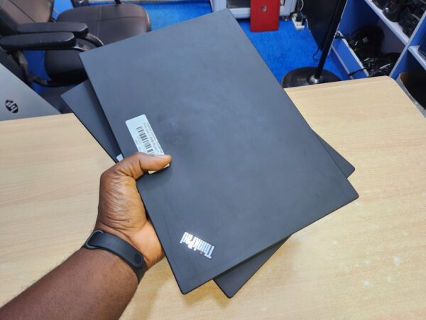 Lenovo ThinkPad P14s Gen 1 - Ryzen 7 Pro, 2GB Graphics