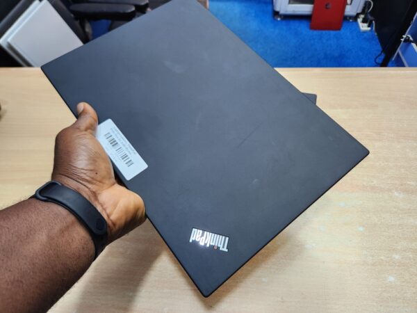 Lenovo ThinkPad P14s Gen 2 - Ryzen 5 Pro, 4GB Graphics