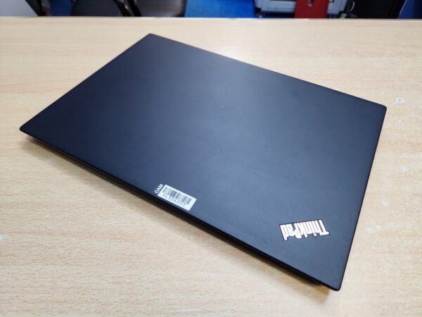 Lenovo ThinkPad T14s - Core i7, 10th Gen, Touchscreen