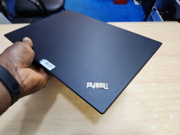 Lenovo ThinkPad T14s - Core i7, 10th Gen, Touchscreen