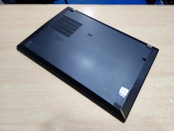 Lenovo ThinkPad T14s - Core i7, 10th Gen, Touchscreen