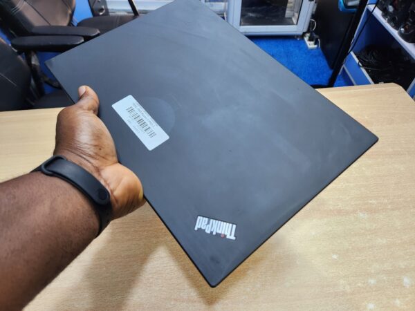 Lenovo ThinkPad T495 - Ryzen 5, 2GB Graphics