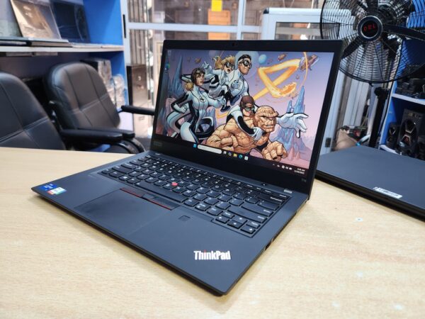 Lenovo ThinkPad T14 Gen 2 - Core i7, 11th Gen, Touchscreen