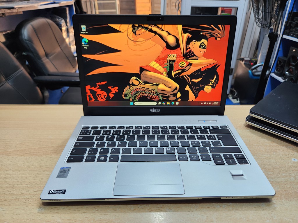 Fujitsu LifeBook S904 - 12GB RAM, Core i7 - UK Used Laptops