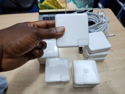 Original Apple 87W MacBook USB C Charger