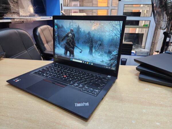 Lenovo ThinkPad T14 Gen 1 - Ryzen 5, 2GB Graphics