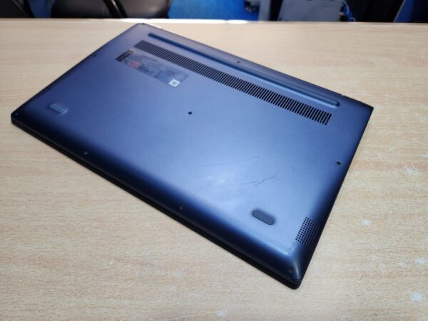Lenovo Ideapad 330s - Core i3, 8th Gen