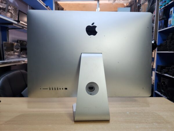 Apple iMAC 2013 [27 inches] - 3TB, 4GB Nvidia Graphics