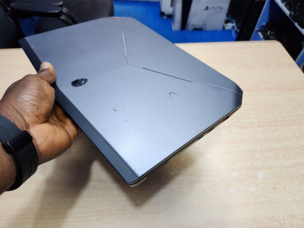 20260810_153700 Alienware 13 R2 - Core i7, 4GB Nvidia Graphics, RGB
