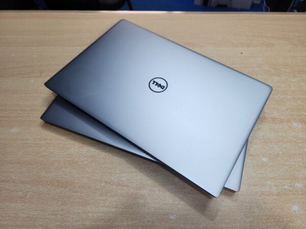 Dell XPS 13 9343 - Core i7, Touchscreen