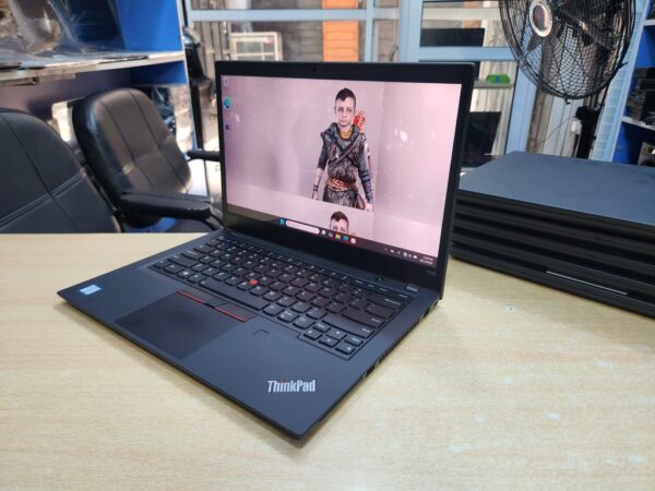 Lenovo ThinkPad T490 - Core i7, 8th Gen