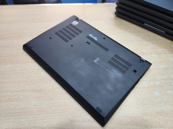 Lenovo ThinkPad T490 - Core i7, 8th Gen