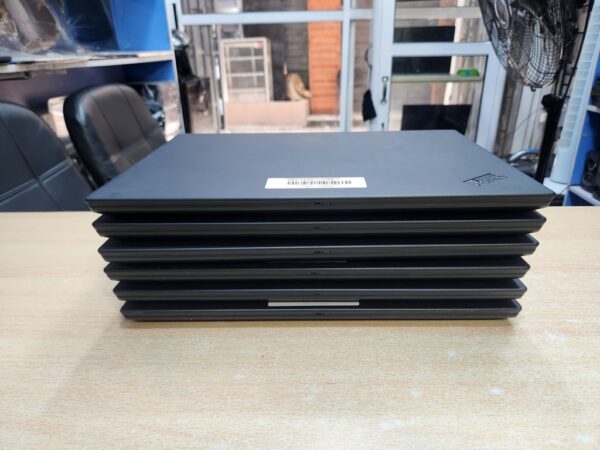 Lenovo ThinkPad T490 - Core i7, 8th Gen